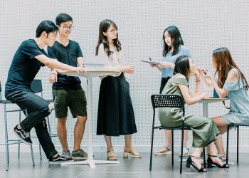 Gen Z cần người dẫn đường, không cần người chỉ đạo.